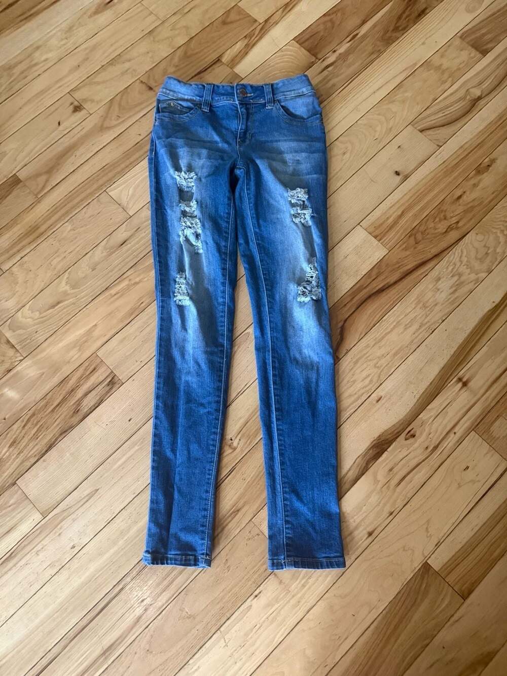 Wanna Betta Butt YMI Mid Rise Distressed Ripped Skinny Jeans Size 3